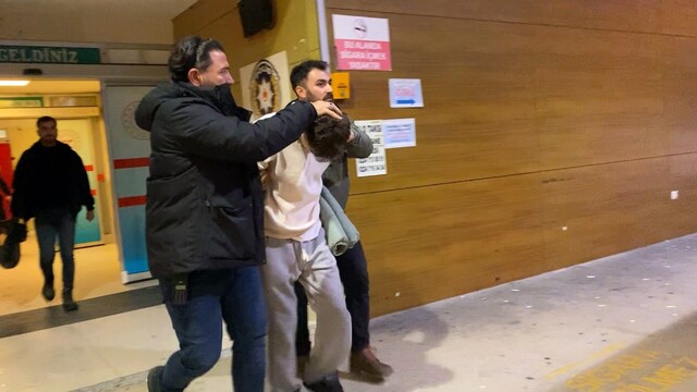 İnegöl'de bıçaklı kavgada 1 kişi hayatını kaybetti, 2 yaralı