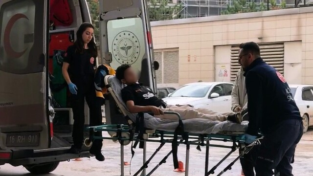 İnegöl'de karnına tel saplanan 13 yaşındaki çocuk yaralandı