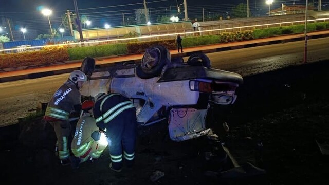 İskenderun'da takla atan otomobilde 3 kişi yaralandı