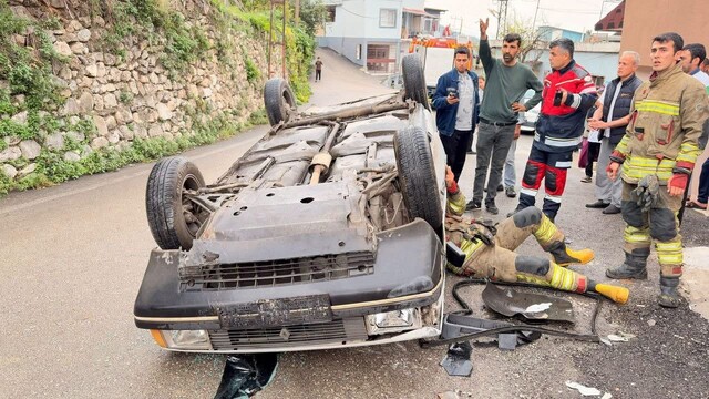 İskenderun'da takla atan otomobilin sürücüsü yaralandı