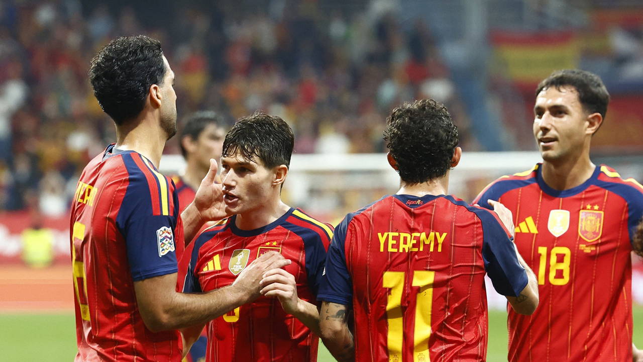 İspanya, Çekya'yı 3-1 mağlup ederek liderliğini sürdürdü