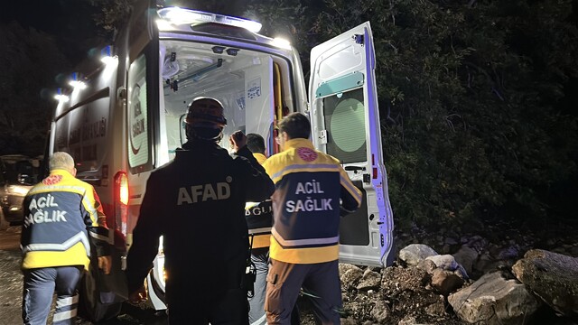 Isparta'da Yazılı Kanyon'da mahsur kalan 3 İHH kurtarıldı
