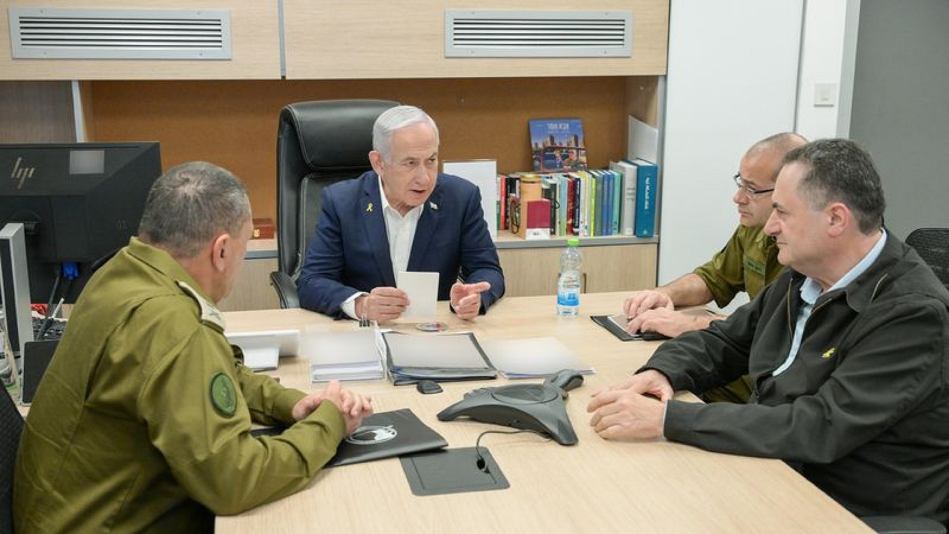 İsrail'de seçim öncesi Netanyahu ile Zamir arasında kriz
