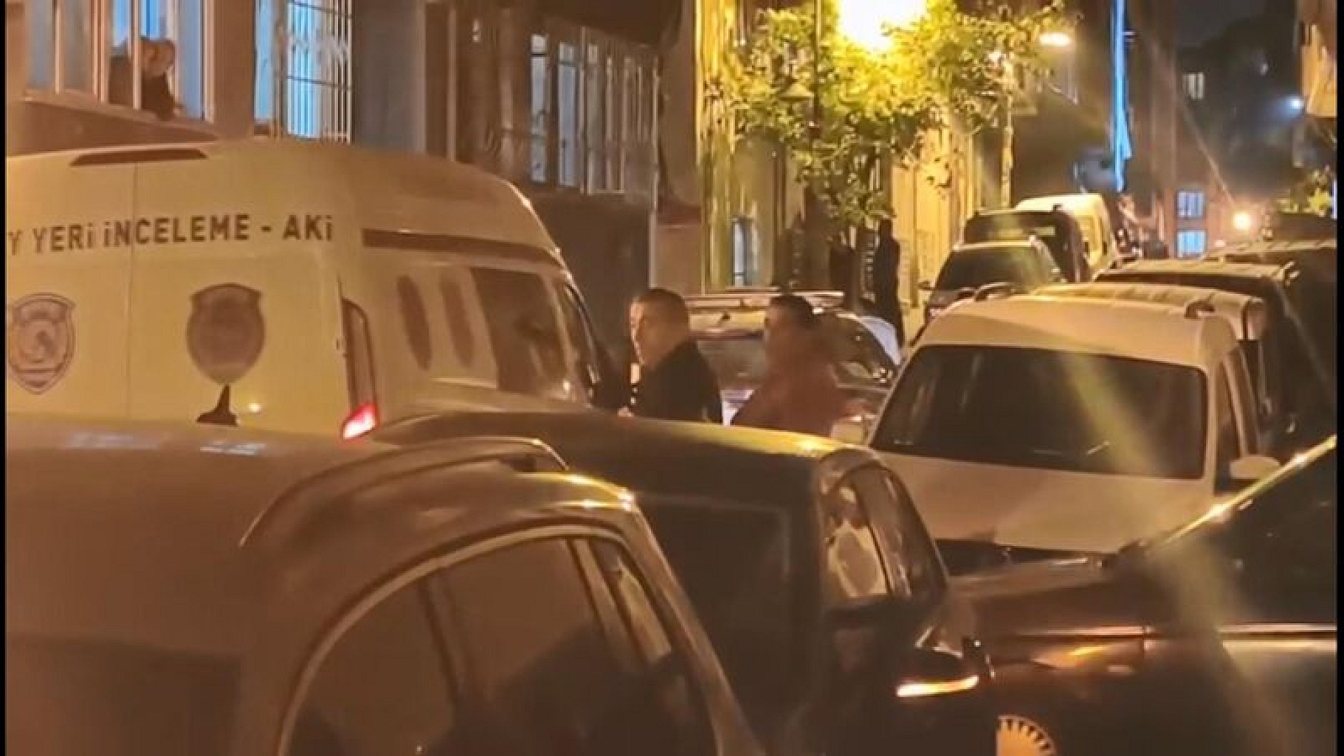 İstanbul'da polise ateş açan şüpheli bacağından vuruldu