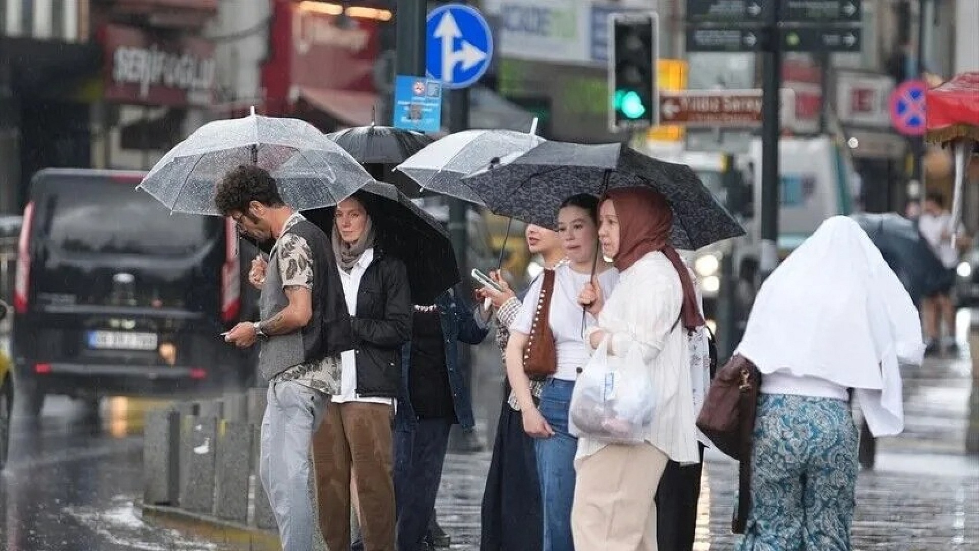 İstanbul'daki üniversitelerde yüz yüze eğitime ara verildi