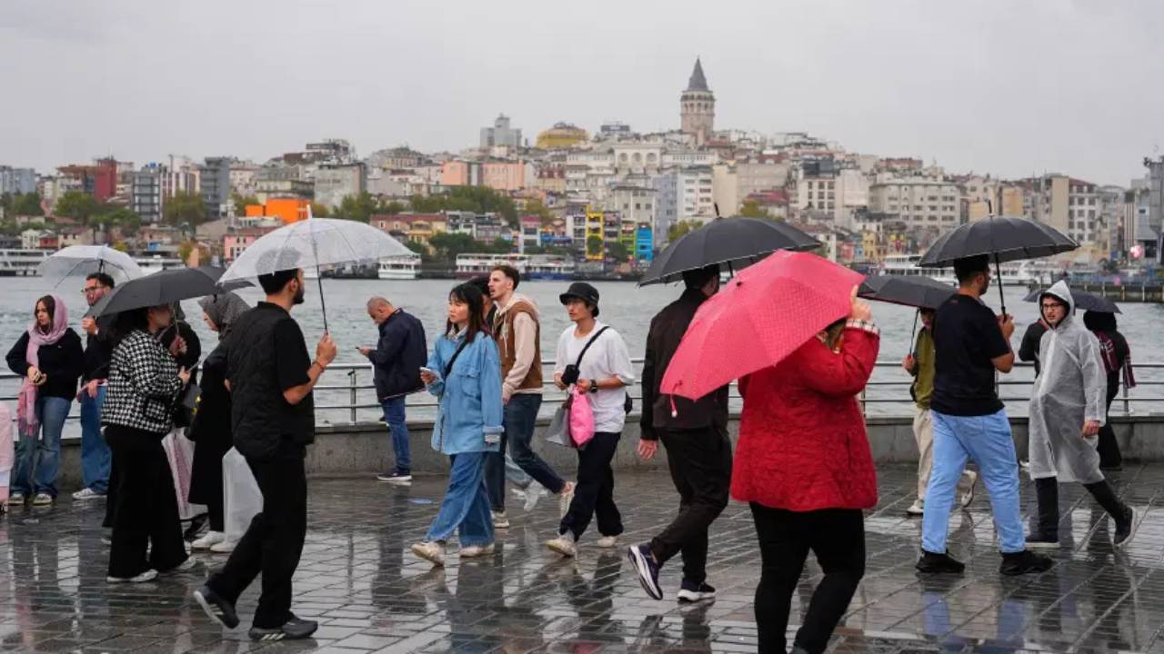 İstanbul için kuvvetli yağış ve fırtına uyarısı yapıldı