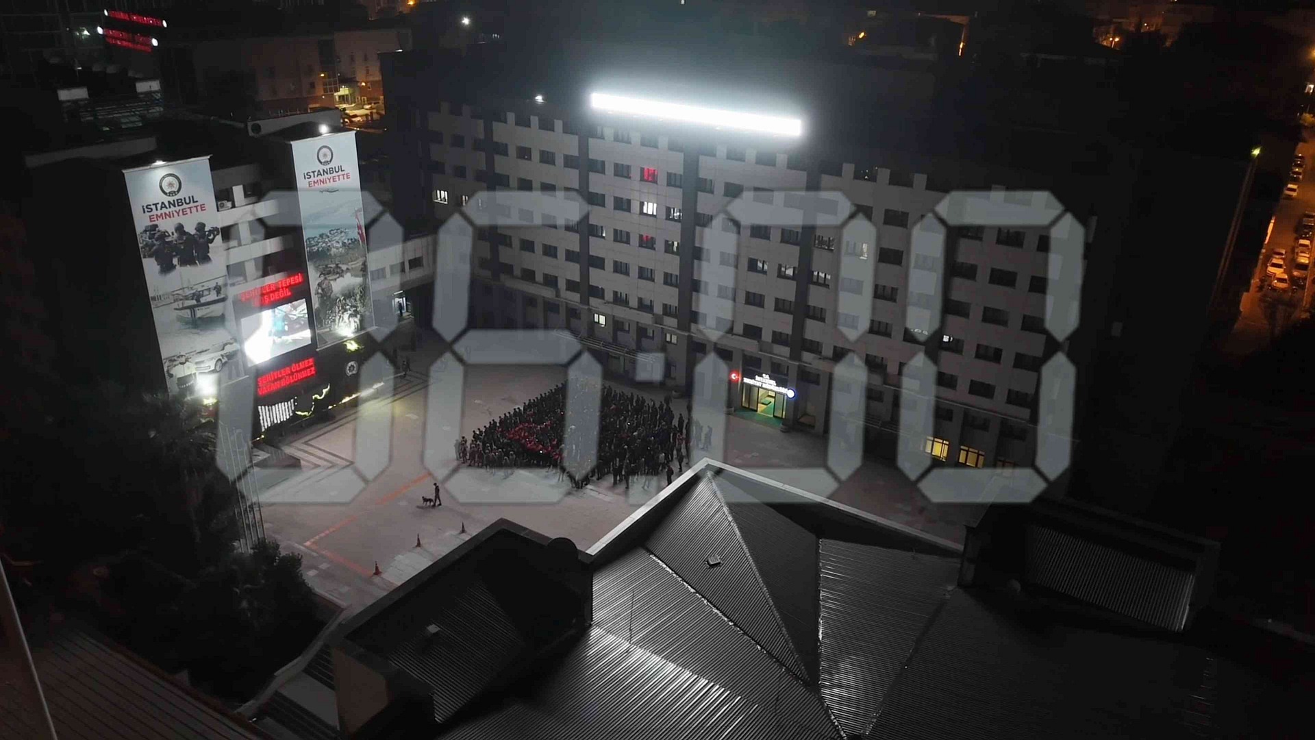 İstanbul merkezli 13 ilde uyuşturucu operasyonu: 42 kişi yakalandı