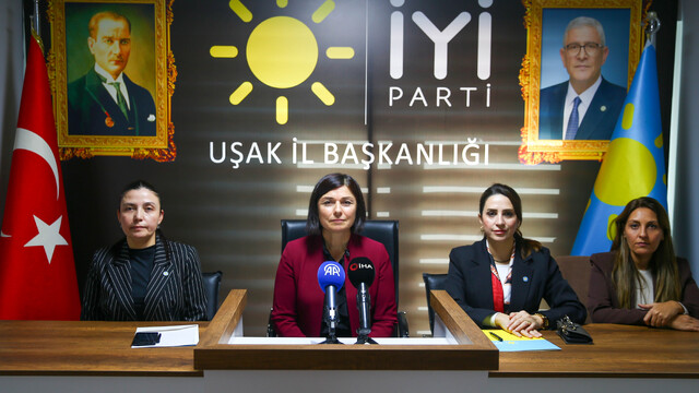 İYİ Parti Genel Başkan Yardımcısı Ofluoğlu, Uşak'ta konuştu