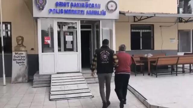 İzmir'de şafak operasyonunda 164 şüpheli yakalandı