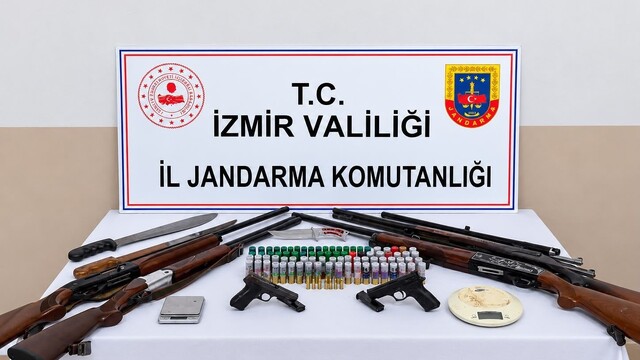 İzmir'de silah kaçakçılığı operasyonunda bir kişi gözaltı