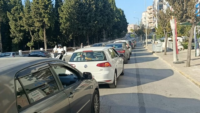İzmir'de trafiğe kayıtlı araç sayısı 2 milyon 185 bin