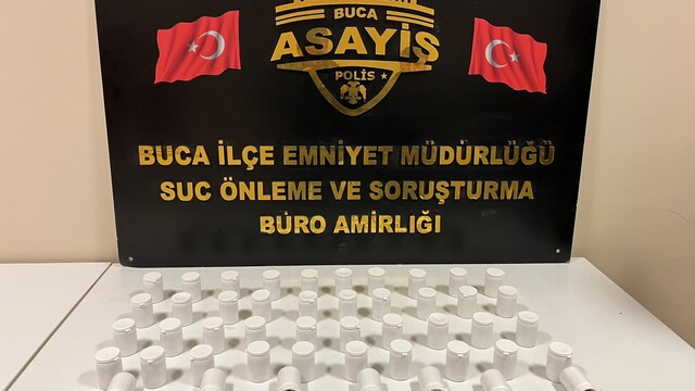 İzmir'de uyuşturucu ve ruhsatsız silah ele geçirildi