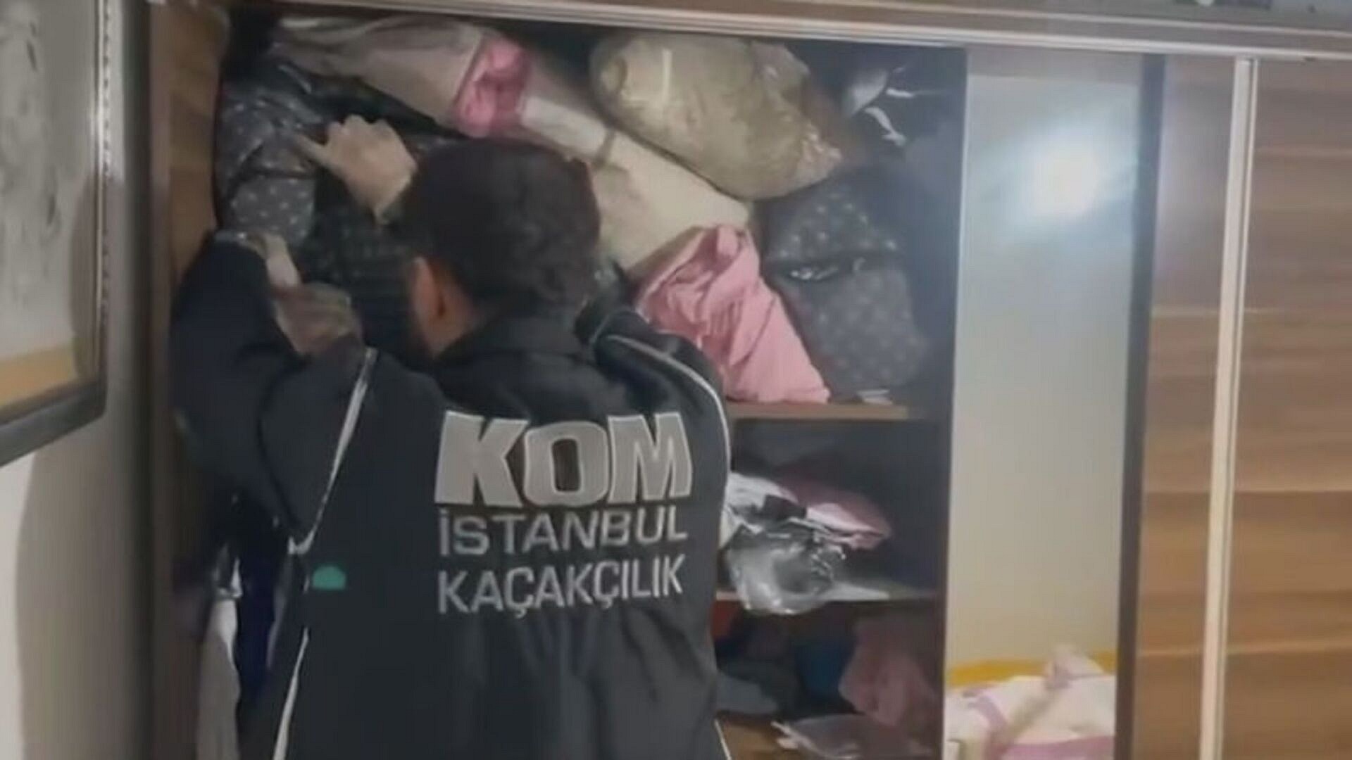 İzmir ve Ankara'da FETÖ operasyonu: 25 gözaltı
