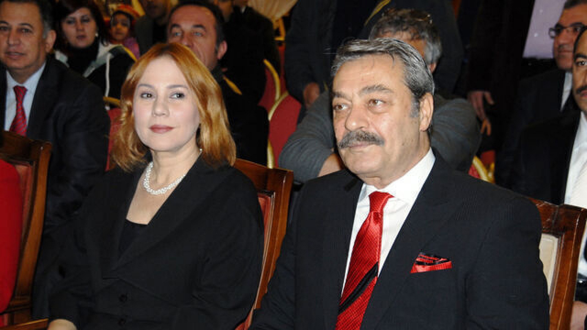 Jülide Kural, Kadir İnanır'ın mirasıyla ilgili yanıt verdi