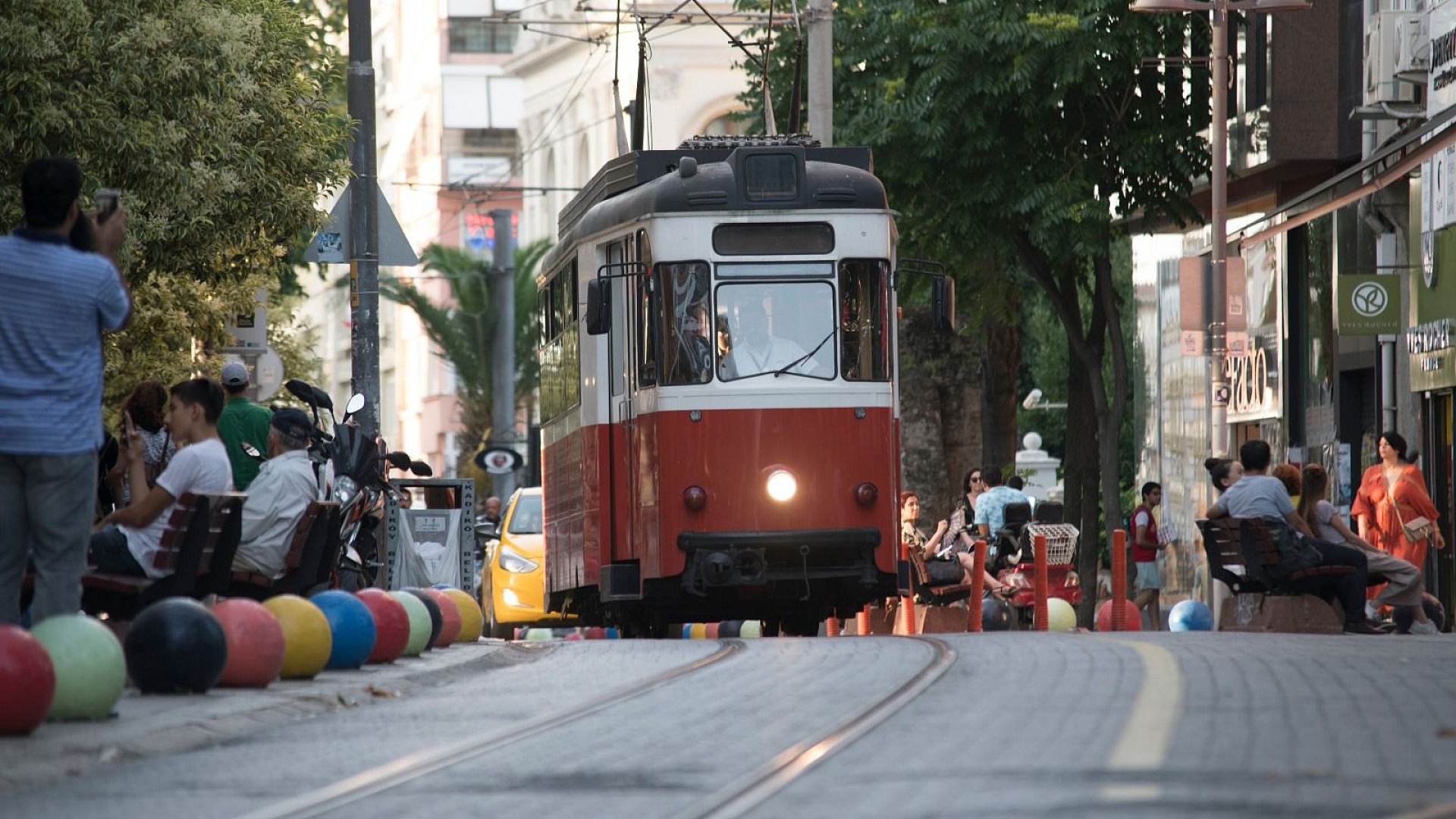 Kadıköy-Moda tramvay hattında kapsamlı yenileme çalışması