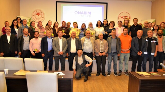 Kadın çiftçiler, üretimdeki güçlerini sergiledi
