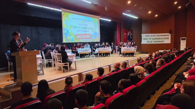 Kadirli'de liseler arası bilgi yarışması düzenlendi