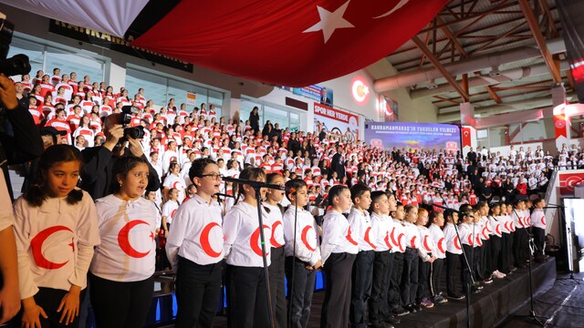 Kahramanmaraş'ta 1300 öğrenci Cumhuriyet için buluştu