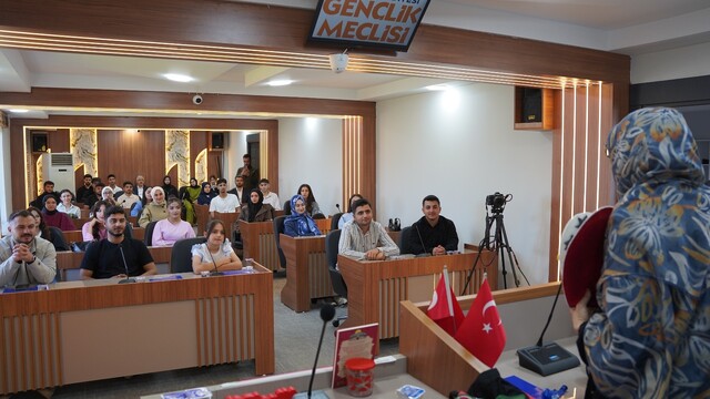 Kahta Belediyesi Gençlik Meclisi'nden anlamlı buluşma