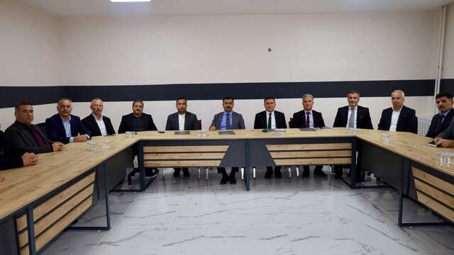 Kahta'da öğrencilerin bilim ve teknoloji projeleri toplantısı
