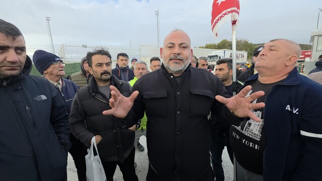 Kapıkule'de tır şoförleri yaşadıkları sorunları aktardı