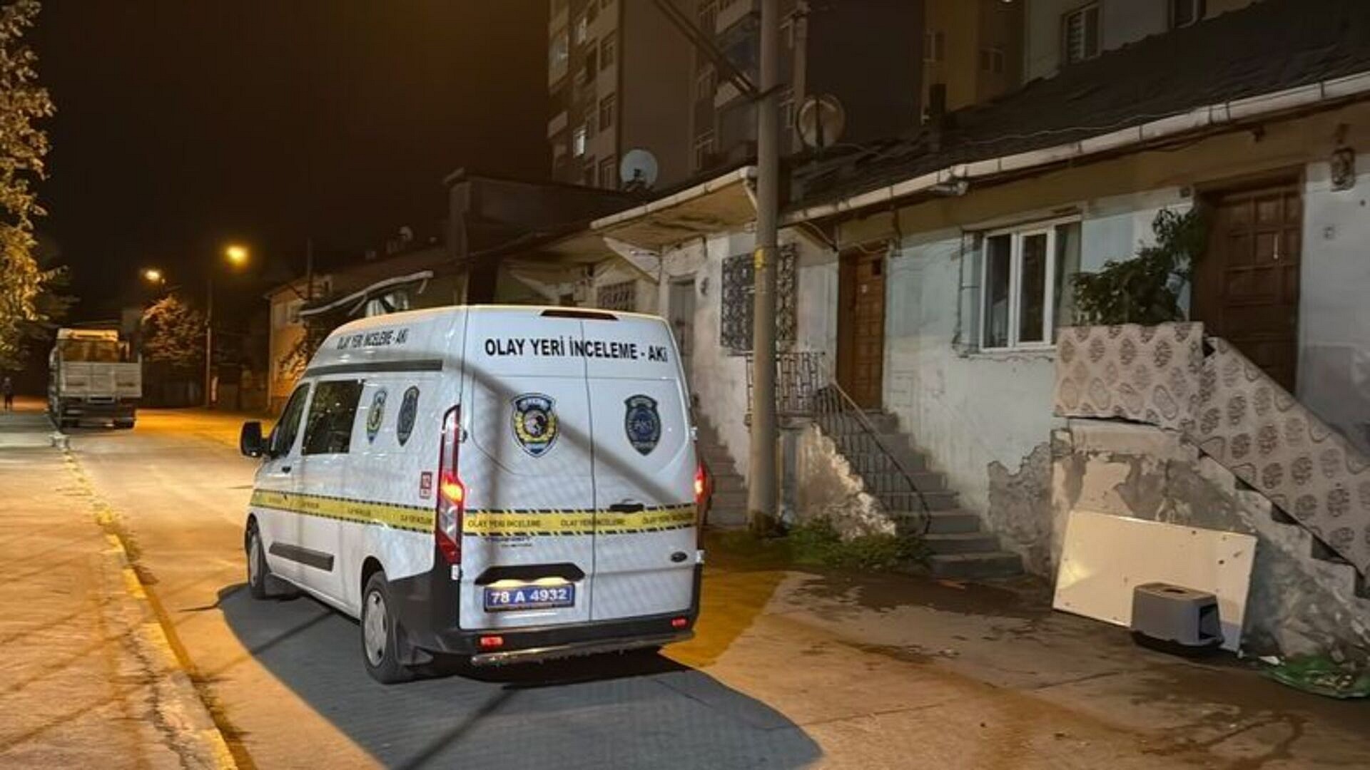 Karabük'te bıçakla yaralanan erkek arkadaşının durumu kritik