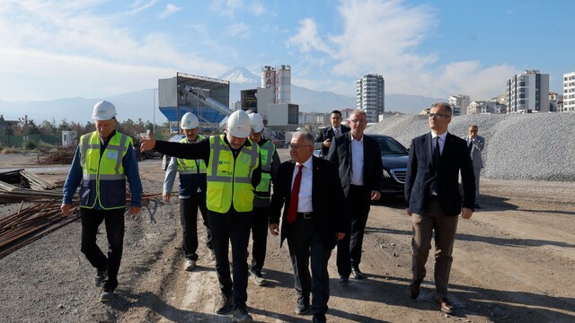 Kartal Katlı Kavşağı Projesi'nde çalışmalar hızla sürüyor