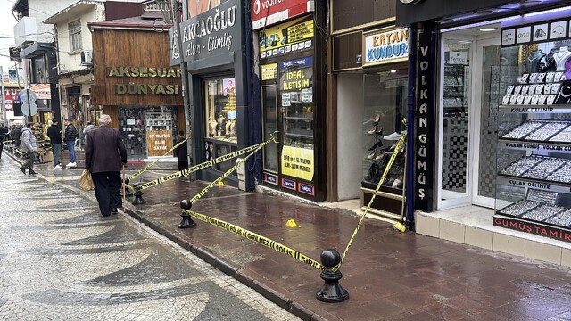 Kastamonu'da av tüfeğiyle sokakta rastgele ateş açıldı
