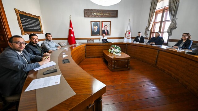 Kastamonu'da metruk yapıların durumu ele alındı