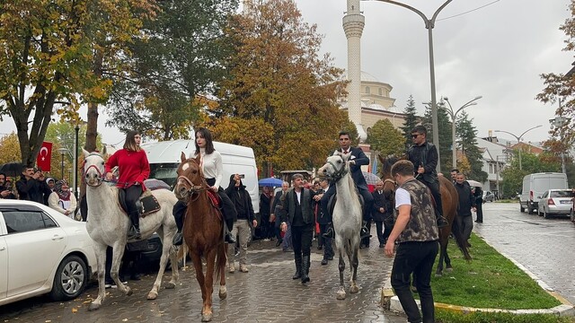 Kastamonu'da sağanak altında Cumhuriyet Bayramı kutlandı