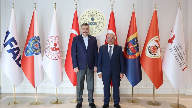 Büyükkılıç, Bakan Çiftçi'yi ziyaret etti