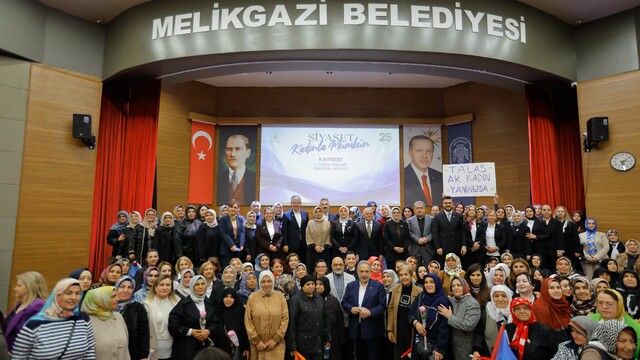 Kayseri'de AK Parti Kadın Kolları toplantısı yapıldı