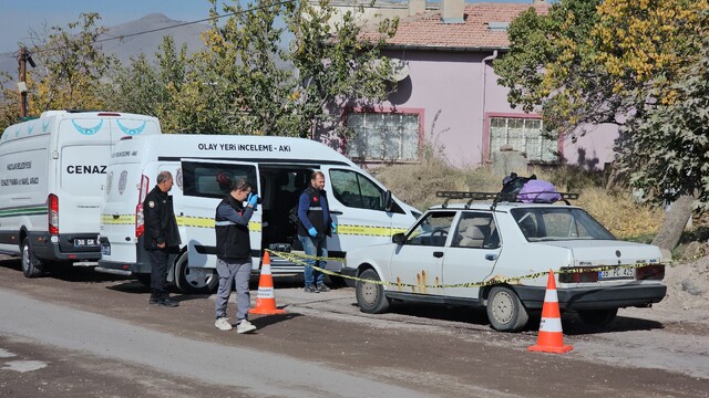 Kayseri'de hastaneye gidemeden vefat eden yaşlı kadın