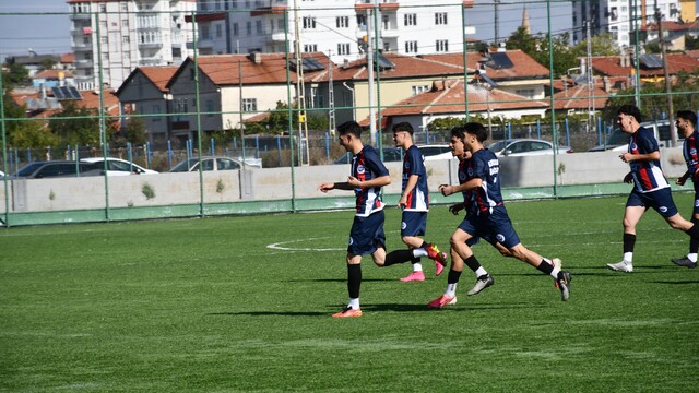 Kayseri Süper Amatör Küme'de ilk golü Abdulsamed Bozüslü attı