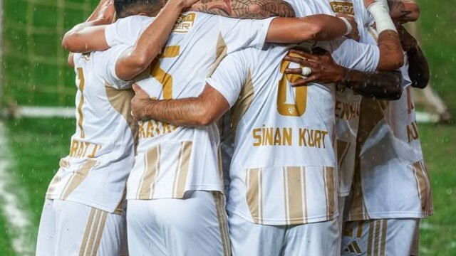 Kayserispor, ligin en golcü ve en az gol yiyen takımı oldu