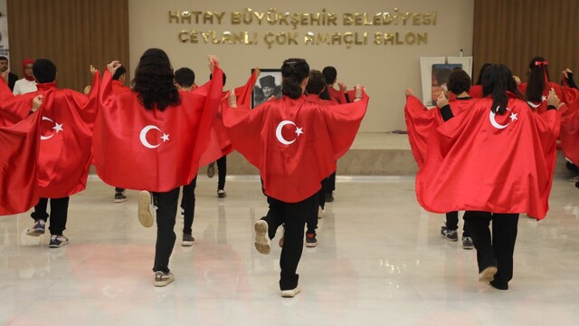 Kırıkhan'da çok amaçlı salon Cumhuriyet Bayramı'na ev sahipliği yaptı