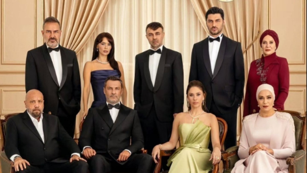 Kızılcık Şerbeti'nde senaryo ekibi değişti