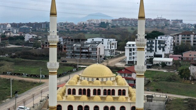 Kocaeli'de cami minareleri çelik sistemlerle güçlendiriliyor