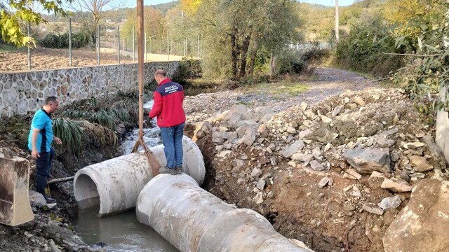 Kocaeli'de selin kapattığı köy yolu yeniden ulaşıma açıldı