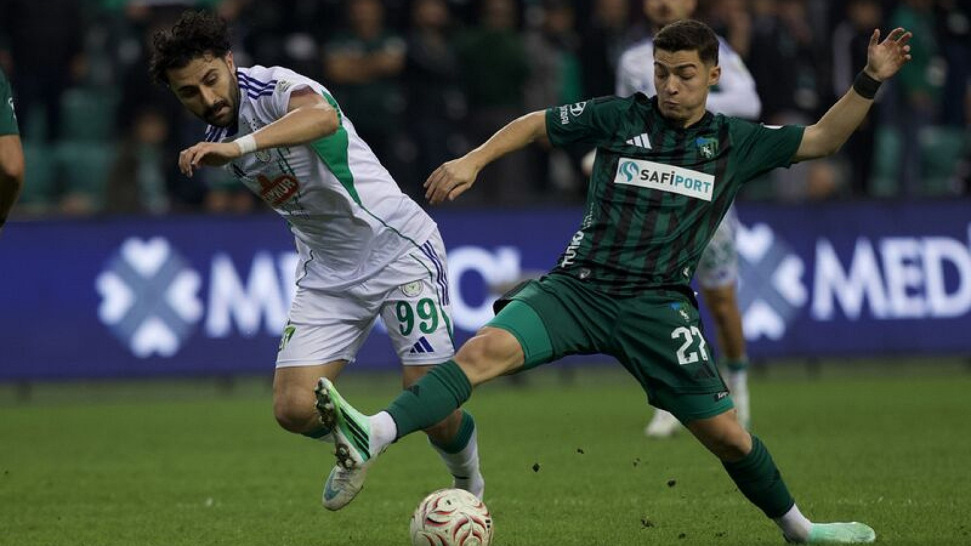 Kocaelispor ve Rizespor berabere kaldı