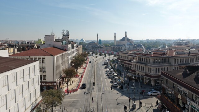 Konya'da Mevlana Caddesi düzenlemesi tamamlanacak