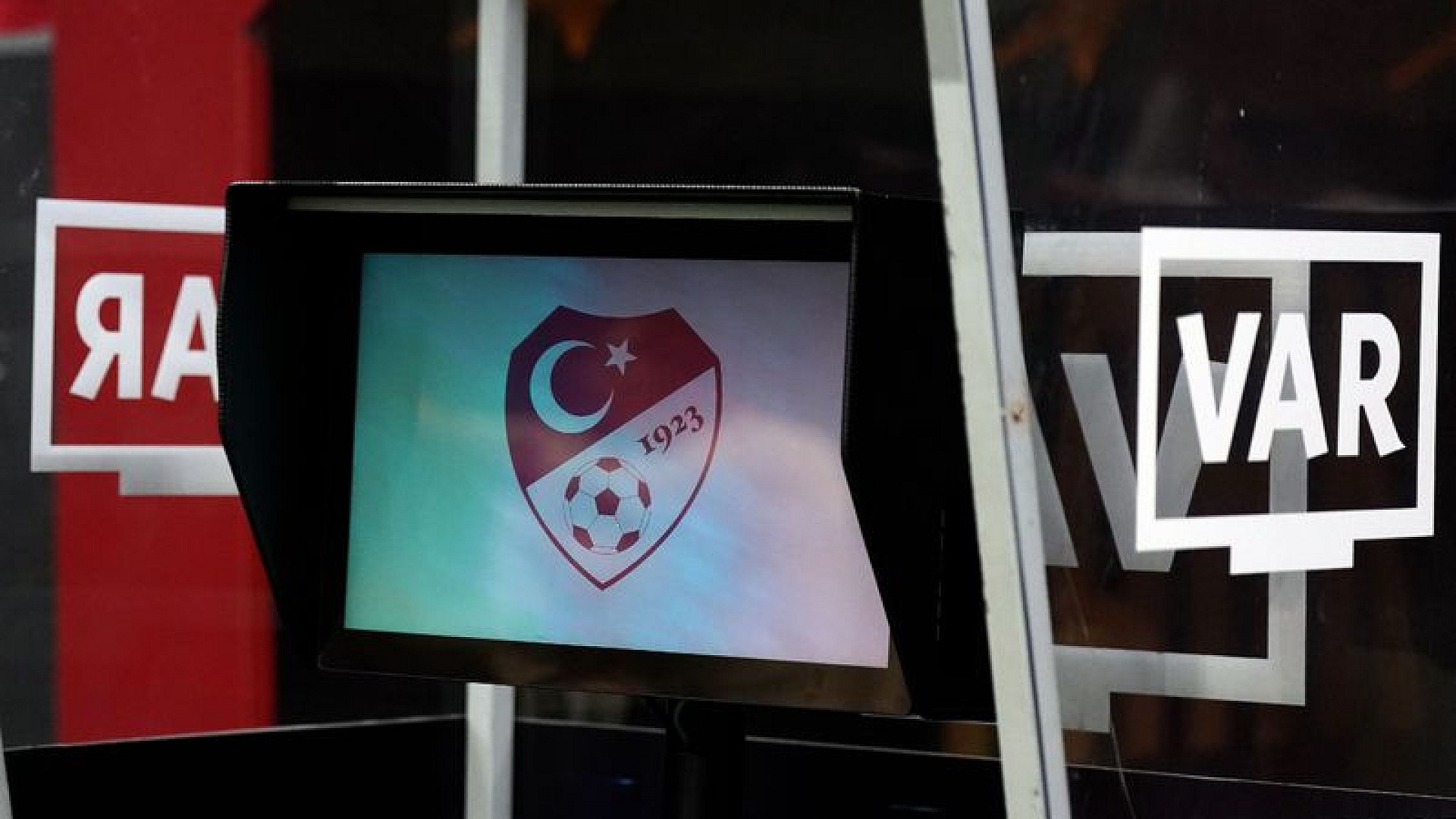 Konyaspor-Galatasaray maçında VAR görevinde Avusturyalı