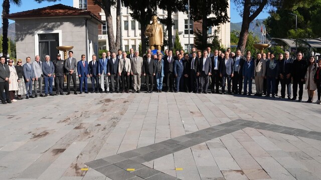 Köyceğiz'de 19 Ekim Muhtarlar Günü törenle kutlandı