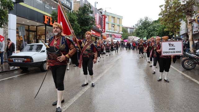 Kozan'da 10. İsmet Atlı Karakucak Güreşleri başladı