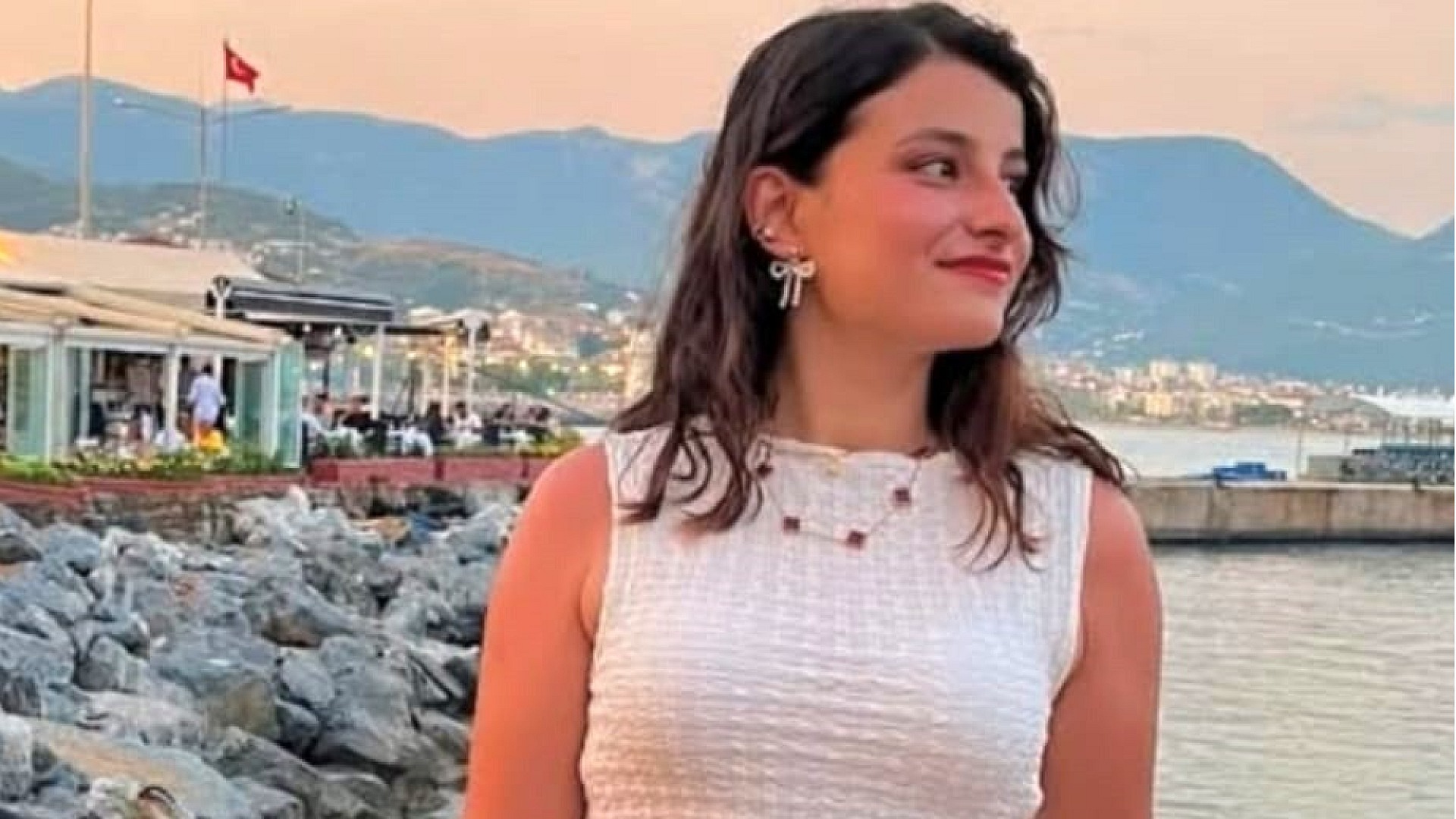 Kozan'da genç kadın av tüfeğiyle öldürüldü, komşu tutuklandı