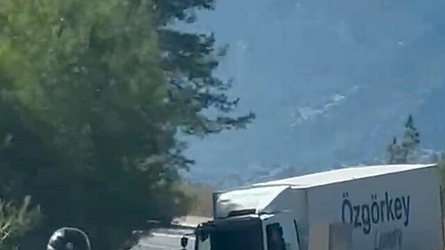 Kumluca'da cip ve kamyon çarpıştı: Çinli turist öldü