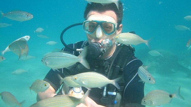 Kuşadası’nda su altı dalışları turistleri çekiyor
