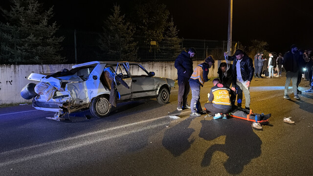 Kütahya'da otomobil takla attı: 1'i ağır 4 yaralı
