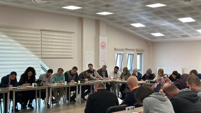 Kütahya'da sosyal içerme eğitimi düzenlendi