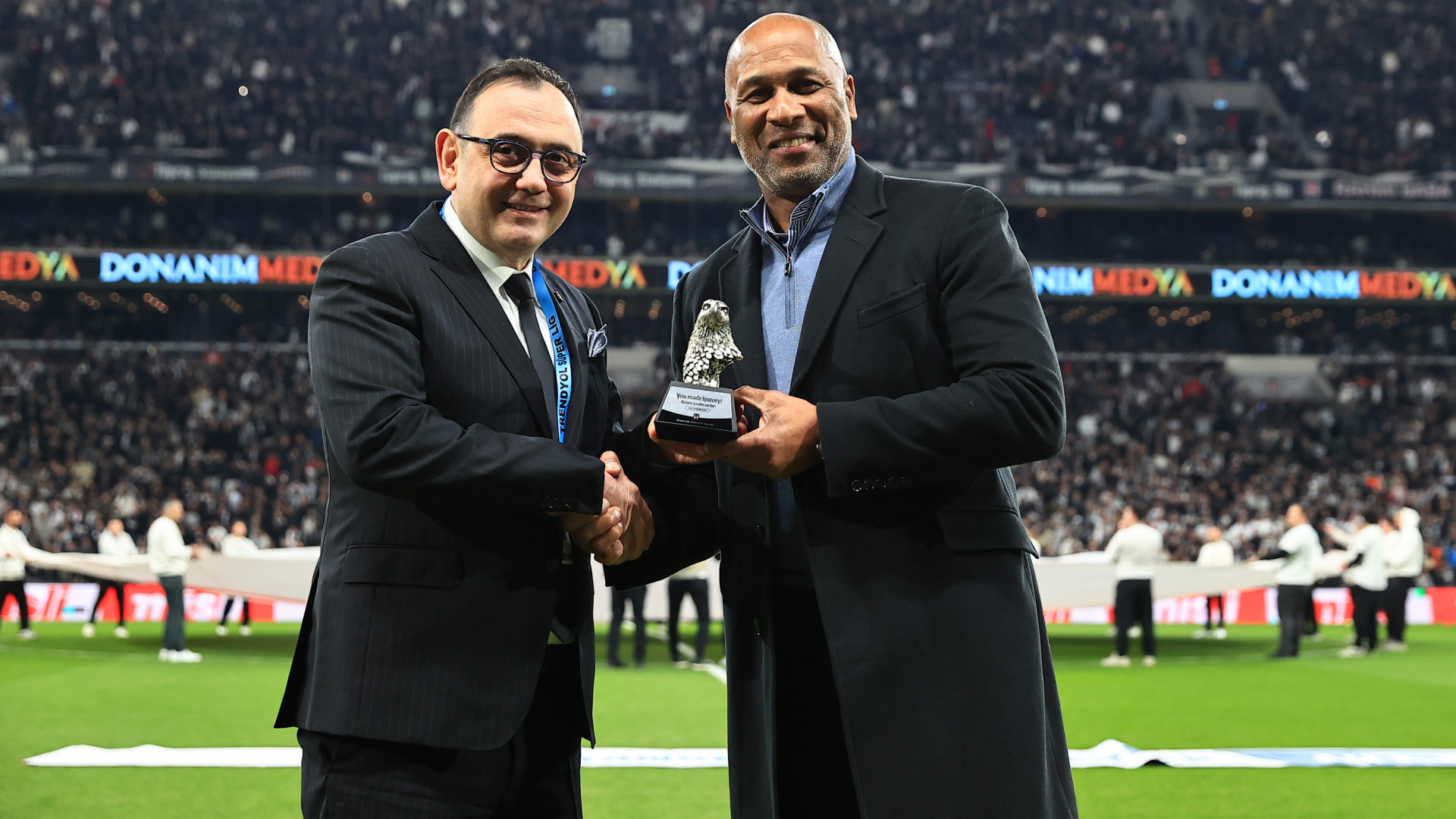 Les Ferdinand: Beşiktaş taraftarlarının desteği eşsizdir